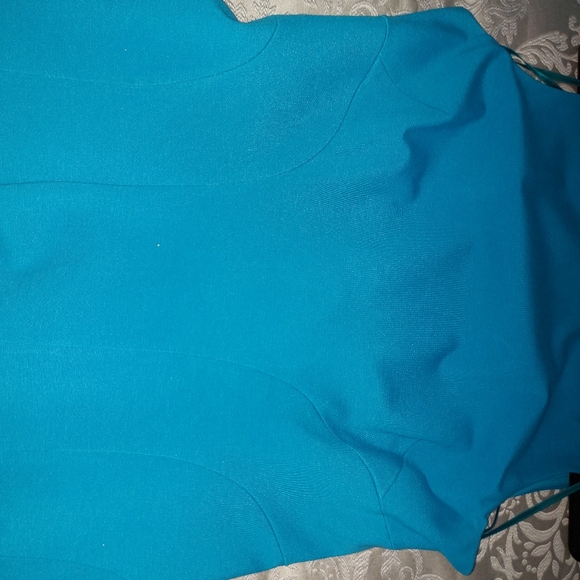 Beautiful blue fitted with stretch dress - Picture 5 of 5